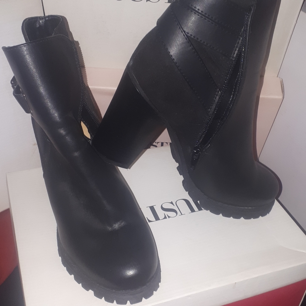 Versatile booties - Picture 2 of 7